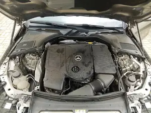 Mercedes-Benz C300 2023 Gray