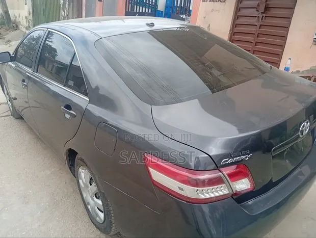 Toyota Camry LE 2009 - 1