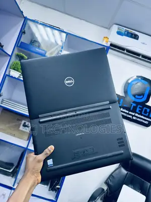 Dell Latitude 7480 Laptop: Intel Core i5, 8GB RAM, 256GB SSD