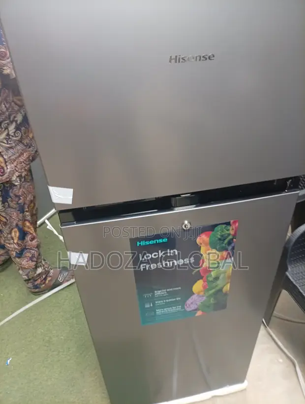 Hisense 205L Top Freezer Refrigerator (205DR) - 1