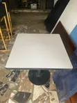 Tables na Gidan Abinci - Murabba'i & Da'ira - 2