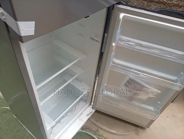 Hisense 205L Double Door Refrigerator - 1