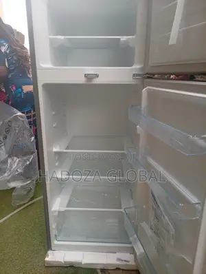 Hisense 205L Double Door Fridge Freezer