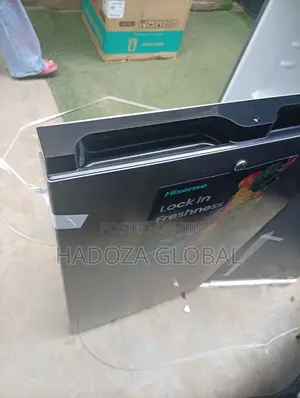 Hisense 205L Double Door Refrigerator Freezer