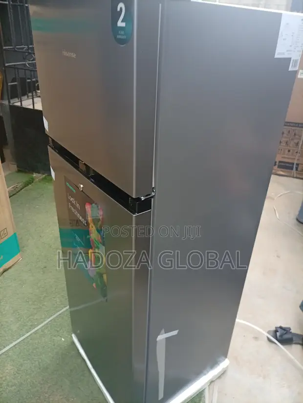 Hisense Firij Mai Kofofi Biyu Mai Girman Lita 205 Tare Da Freezer - 1