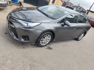 Toyota Avensis 2020 Gray