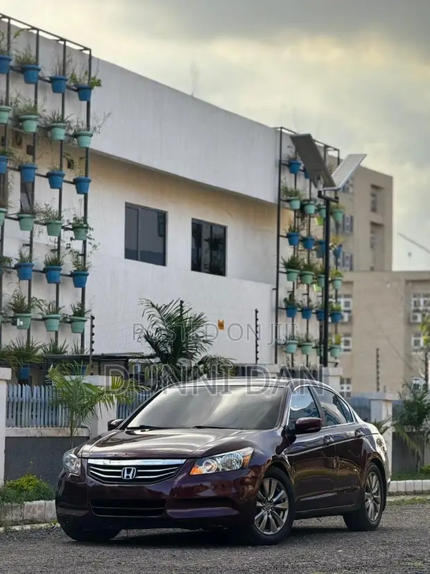 Honda Accord 2012 Maroon - 1