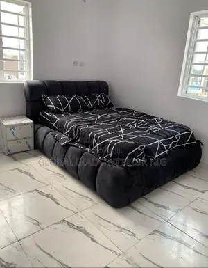 Modern 4.5x6 Bubble Padded Bed Frame with Drawer