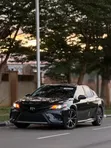 Toyota Camry SE 2018 - 3