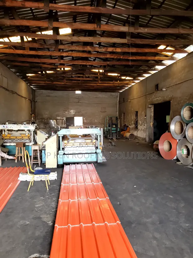 0.58mm Oven Baked Longspan TC Red Roofing Sheet - 1