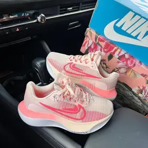 Nike Sneakers - Hot Pink
