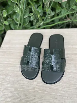 Tee Martins H-Shaped Crocodile Leather Slides - Army Green