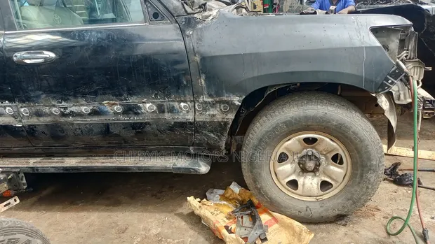 Toyota Land Cruiser 2003 (Upgraded to 2018 Style) - 1