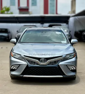 2018 Toyota Camry XSE - Foreign Used
