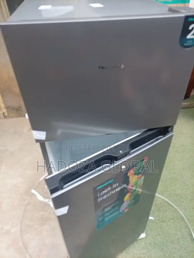 Hisense Firij mai Ƙofa Biyu 205L - 1