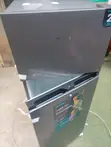 Hisense Firij mai Ƙofa Biyu 205L - 1