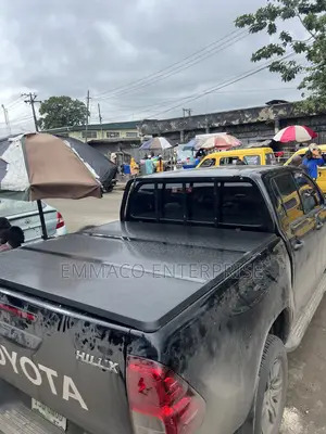 Fiber Folding Booth Cover for Toyota Hilux 2017