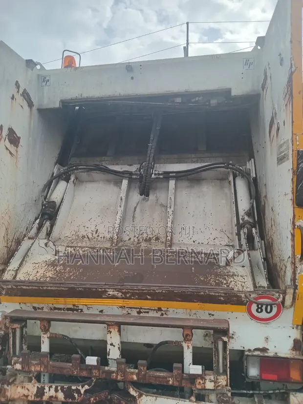 Mercedes-Benz Garbage Truck - Foreign Used - 1
