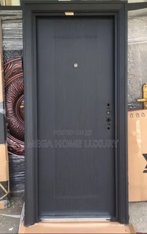 Sabon 3ft Thick Black Steel Door na Daki