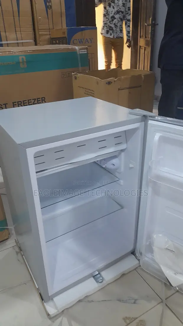 Glamstar GFR-90S-E Top Freezer Refrigerator - 1