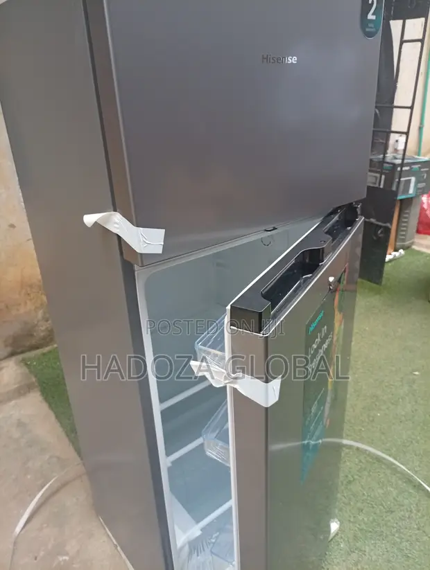 Hisense Firij Mai Ƙofa Biyu 205L - 1