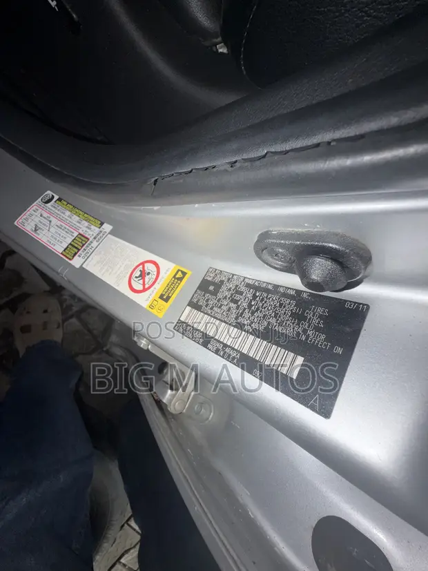 Toyota Highlander 2012 Silver - 1