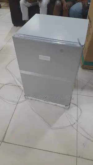Glamstar 90L Refrigerator with Freezer Compartment