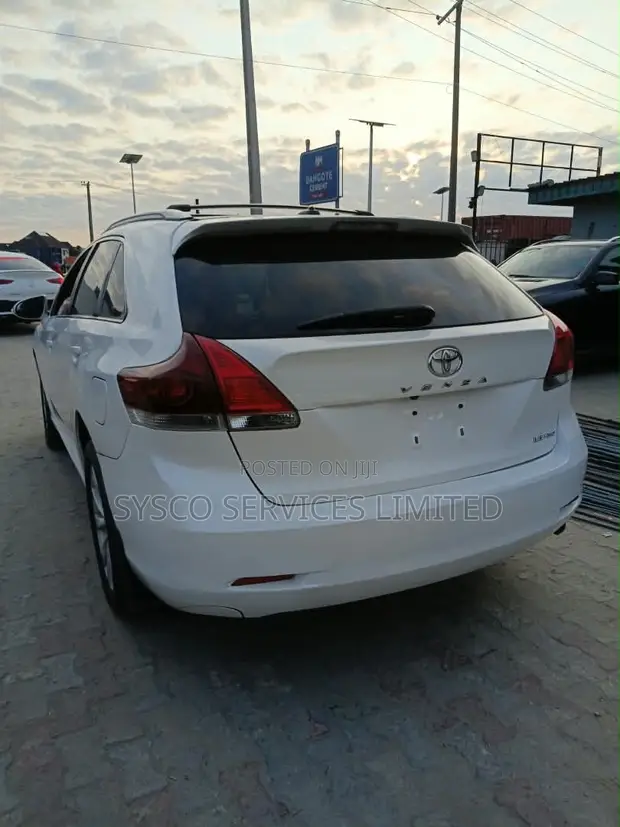 Toyota Venza LE 2015 Fari - 1