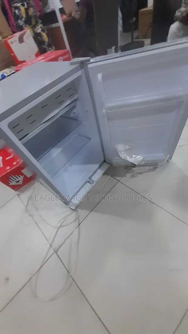 Glamstar GFR-90S-E Refrigerator - 90 Litres - 1