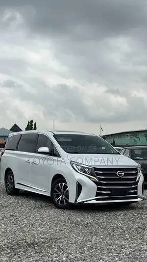 GAC GM8 2022 Fari