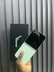 Samsung Galaxy Z Flip6 256GB Kore (An Yi Amfani Da Shi) - 2