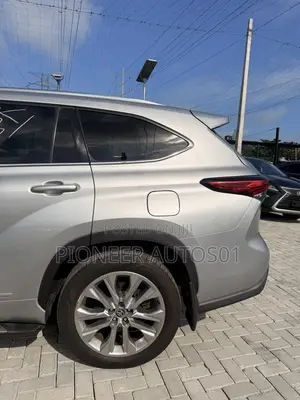2020 Toyota Highlander Limited AWD Blue