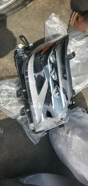 Lexus GX460 Headlamp 2018