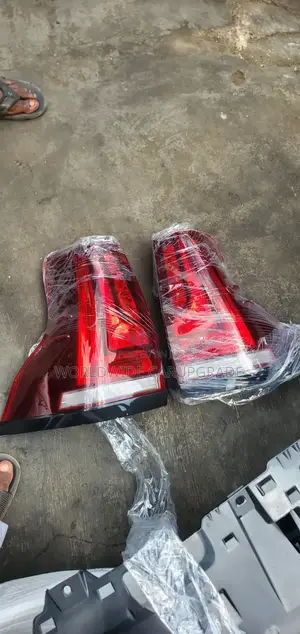 Lexus GX460 2018-2023 LED Tail Lights