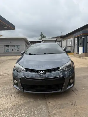 2015 Toyota Corolla S Plus Sedan (1.8L) Gray