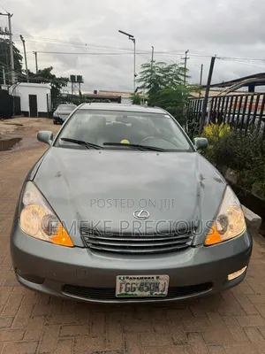 Lexus ES 300 2004 Green