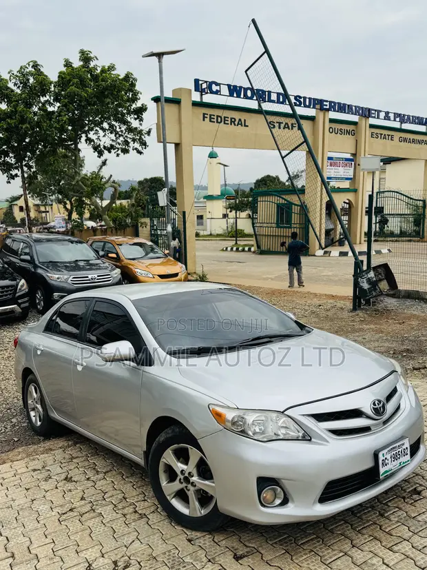 2013 Toyota Corolla LE Special Edition Sedan - 1