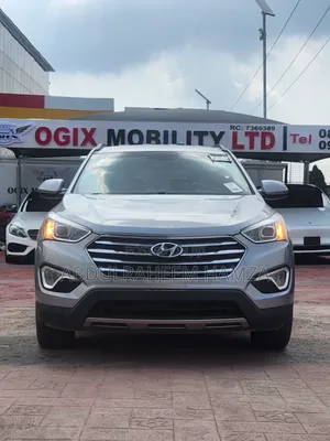 2016 Hyundai Santa Fe - Foreign Used