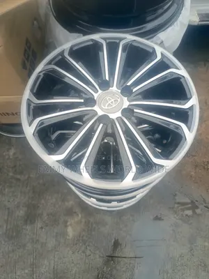 15-inch Wheels for Toyota Corolla - Black & Stainless