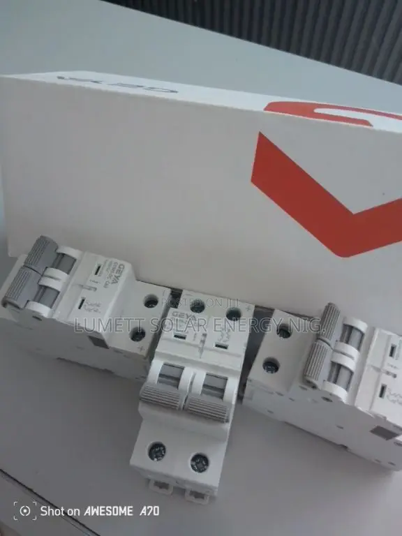Geya GYM9-125DC 100A DC Circuit Breaker for Solar - 1