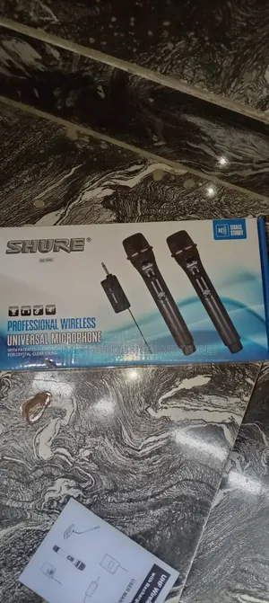 Shure Universal Wireless Handheld Microphone System