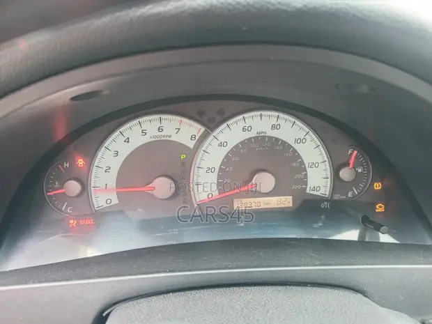 Toyota Camry 2009 Silver - 1