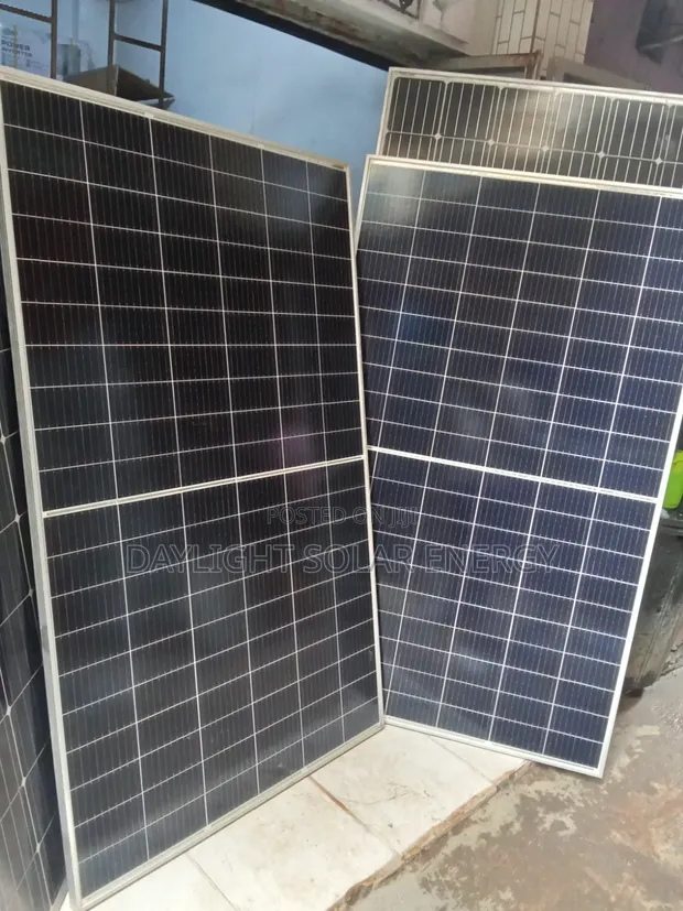 450W Jinko Solar Panels (120 Cells) - 1