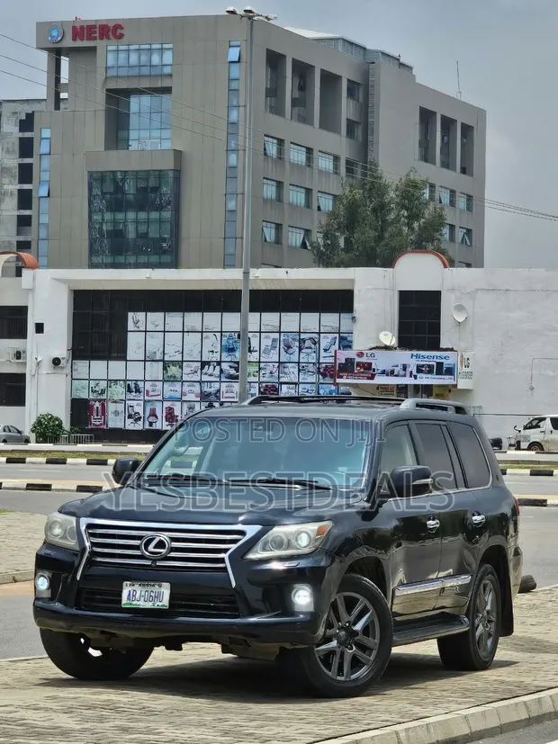 Lexus LX 570 2015 Black - 1
