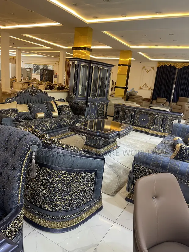 Babban Kyakkyawan Sofa Mai Tsada na Turkiyya da Kujeru 8 na Cin Abinci - 1