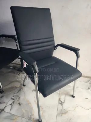 Sabon Chair na Bakar fata na Baƙi