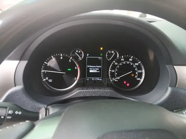 Lexus GX 2023 White - 1