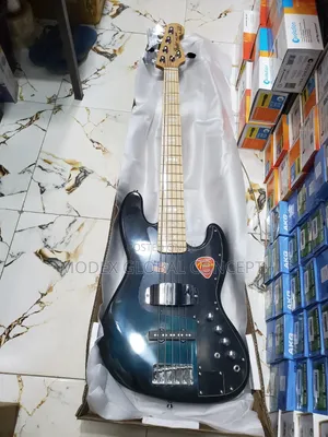 Fender Jazz Bass Mai Igiyoyi 5 Mai Aiki