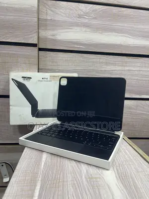 Magic Keyboard ta Apple don iPad Pro (M4) 11-inch