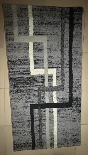Modern Maze Design Rug - Used